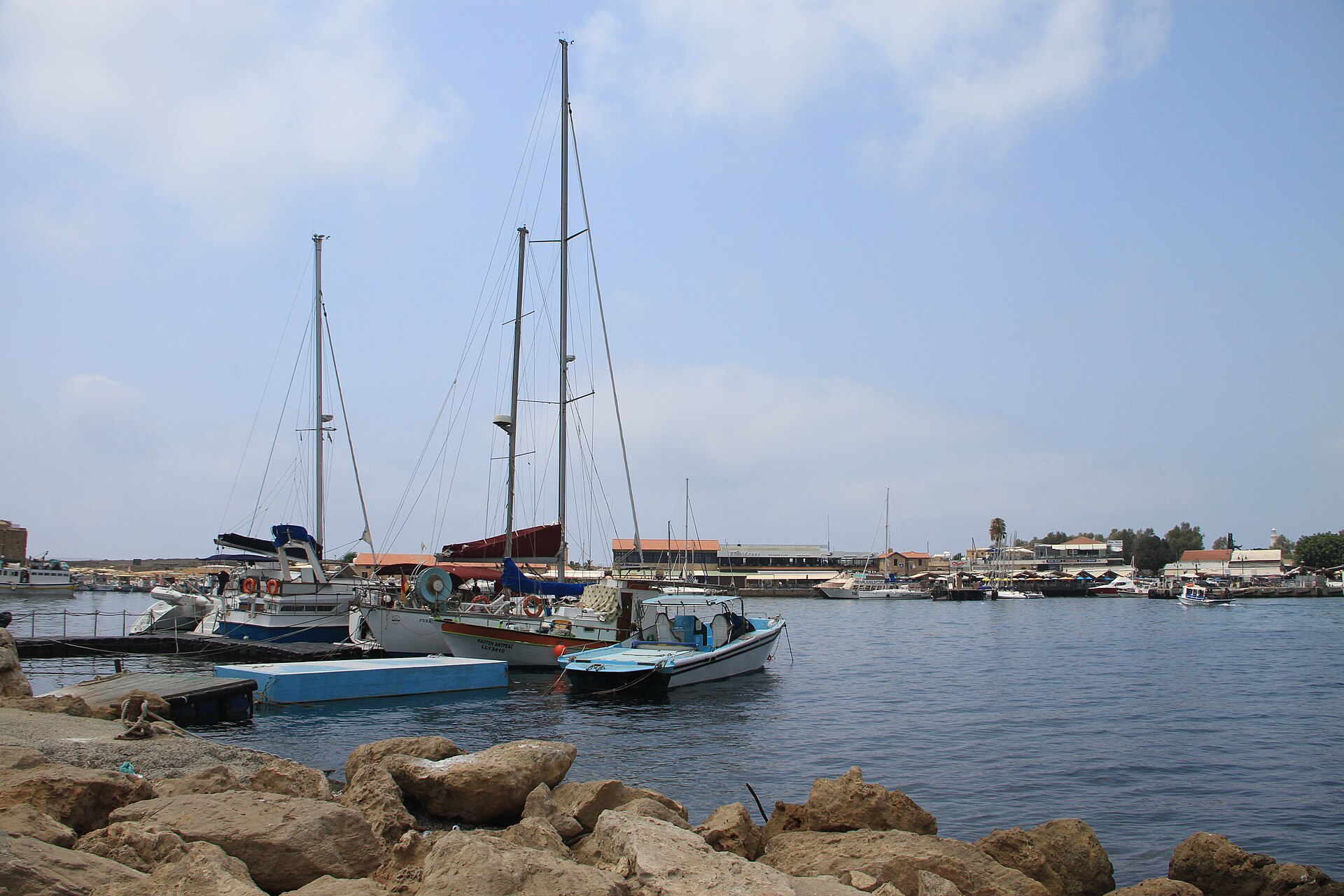Harbour time gives the day a natural pause.